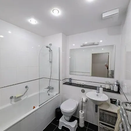 Family Friend & Smart Apartment