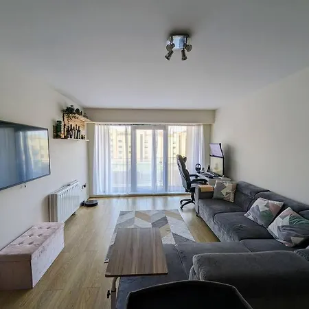 Family Friend & Smart Apartment
